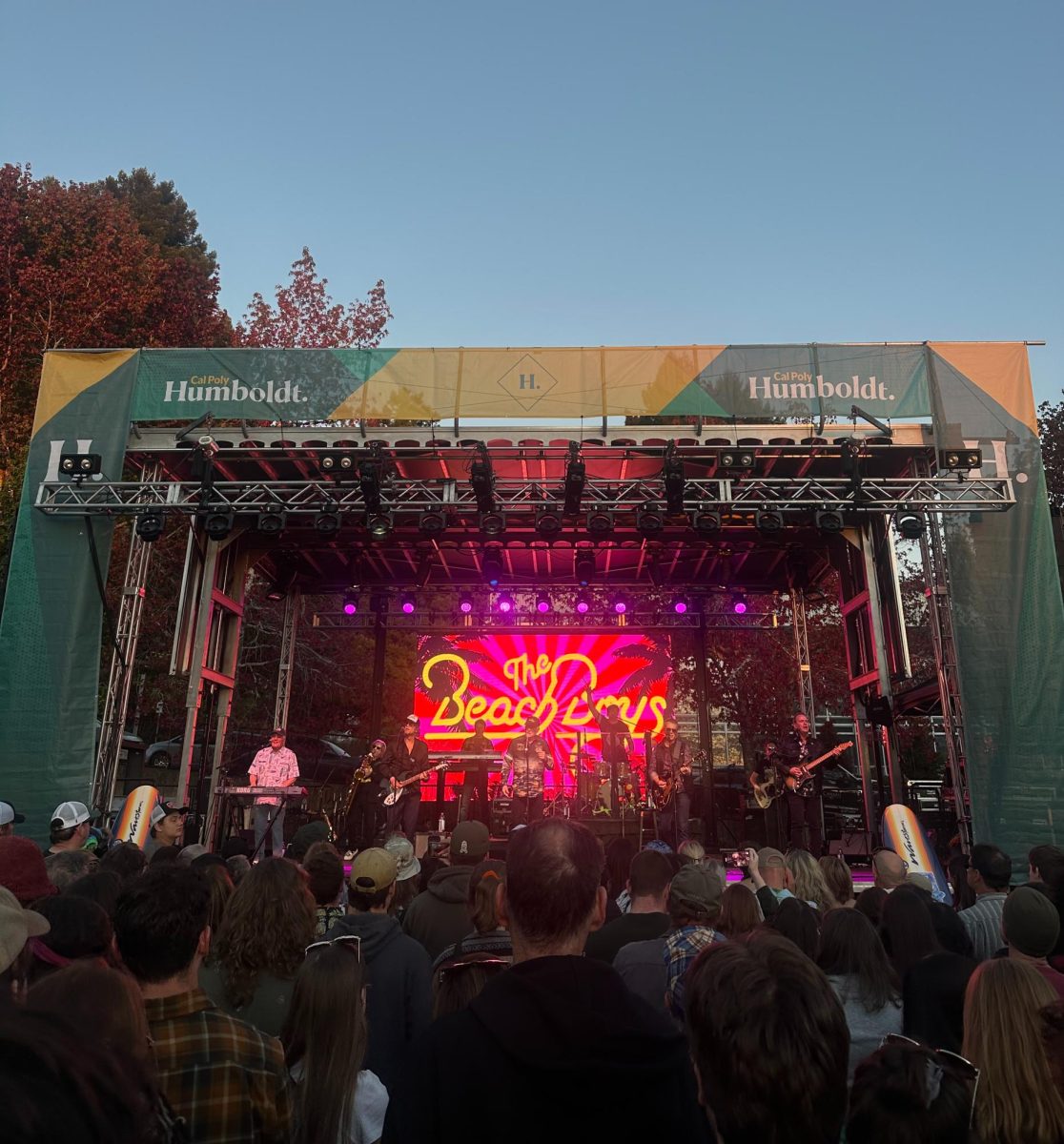 The Beach Boys playing at Cal Poly Humboldt. 