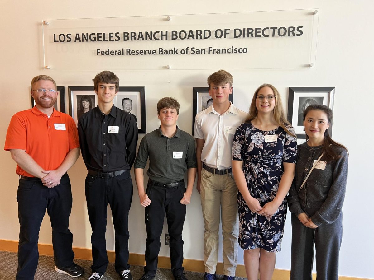 AHS Economics Club Competes in L.A