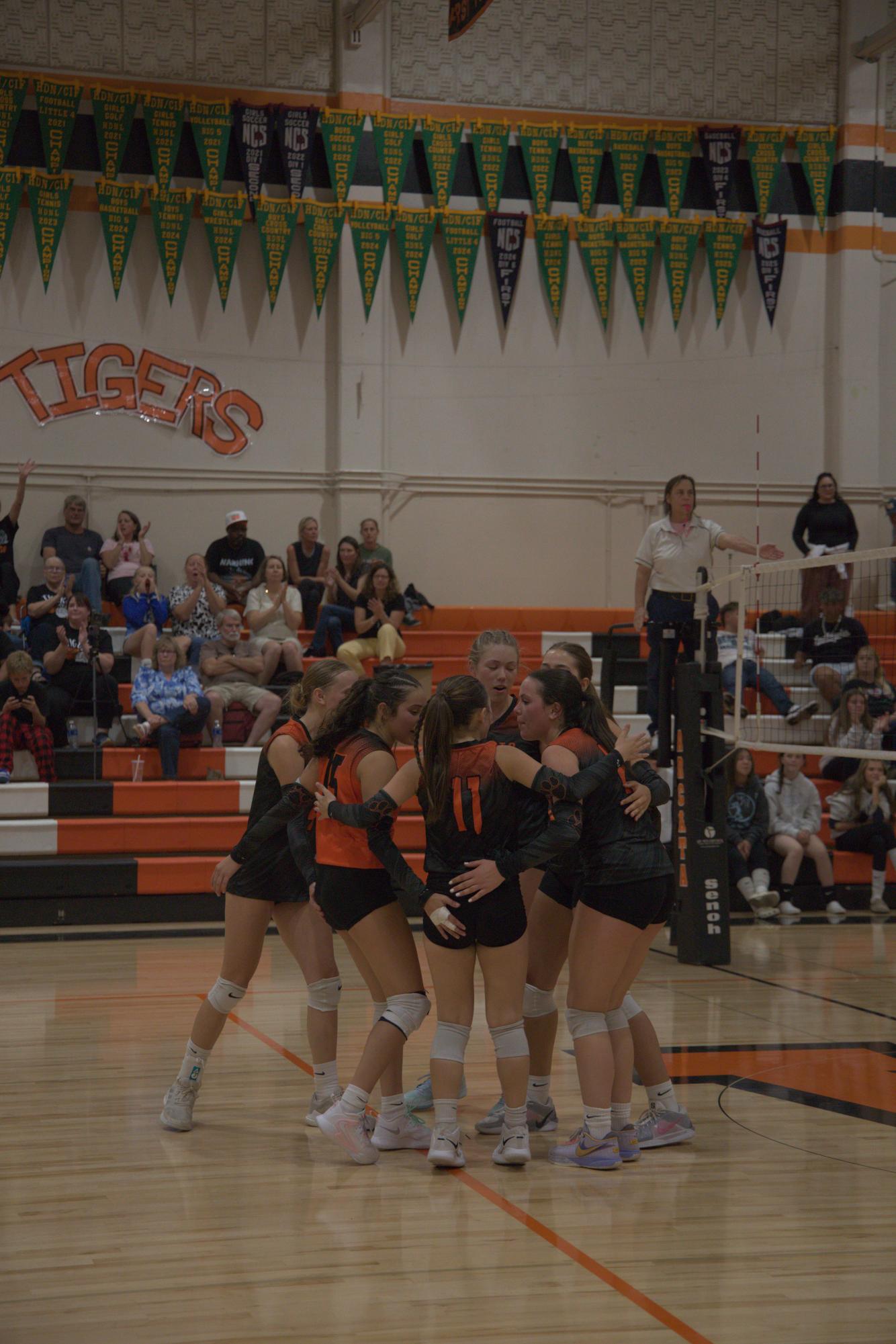 Tigers scratch through Warriors’ armor, defeat Del Norte